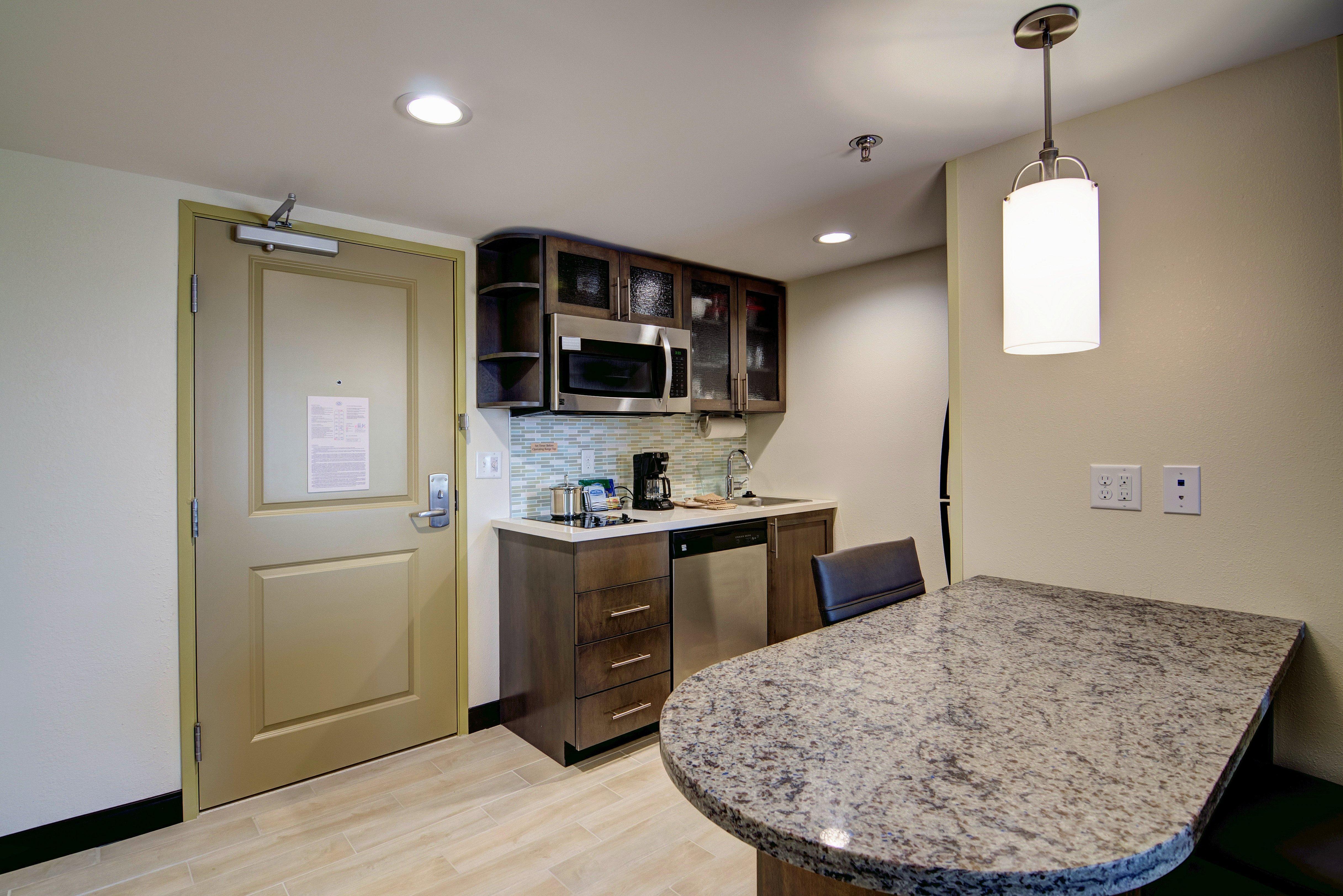 Candlewood Suites Richmond - West Broad By Ihg Dumbarton Exterior photo