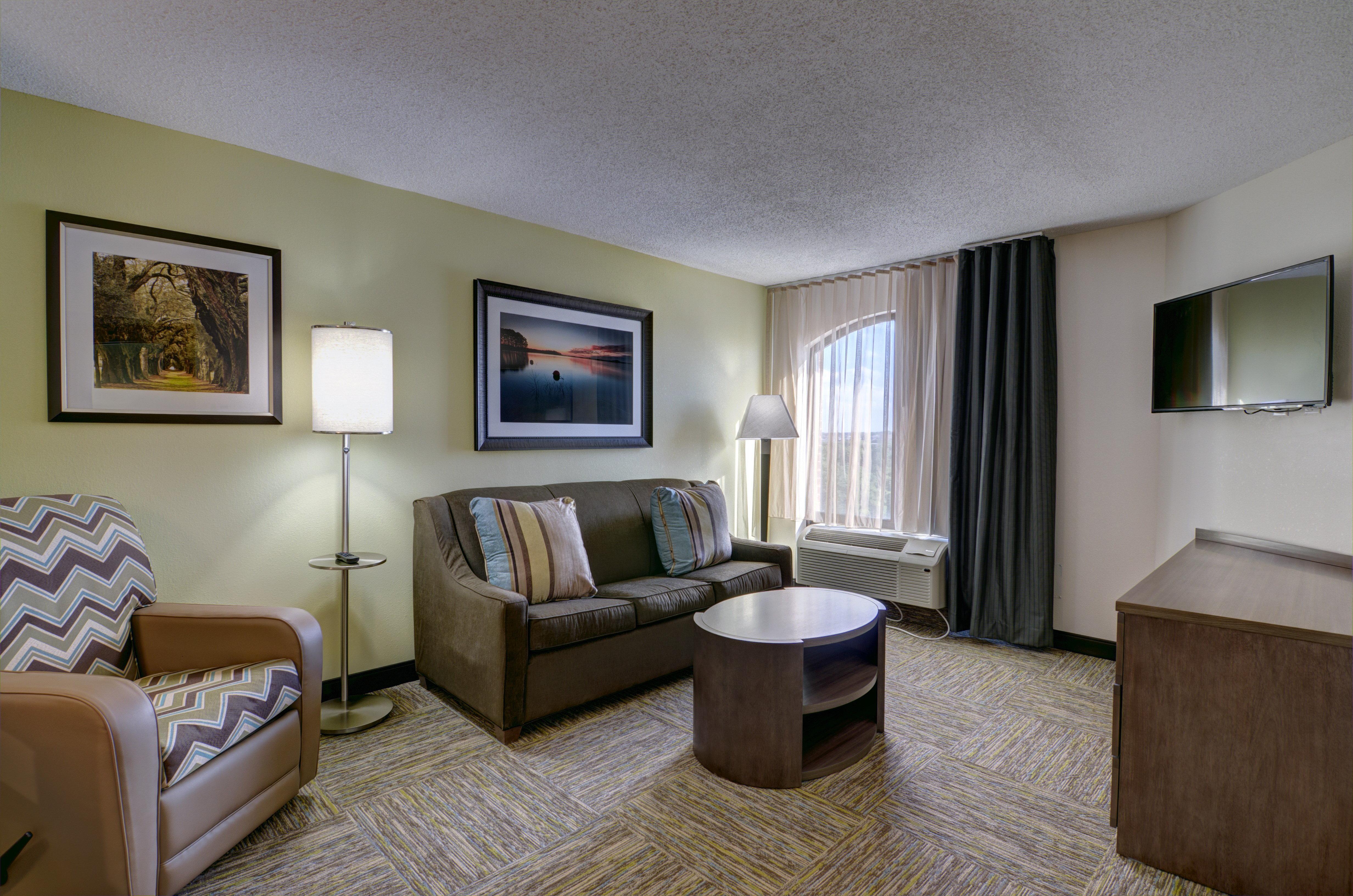 Candlewood Suites Richmond - West Broad By Ihg Dumbarton Exterior photo