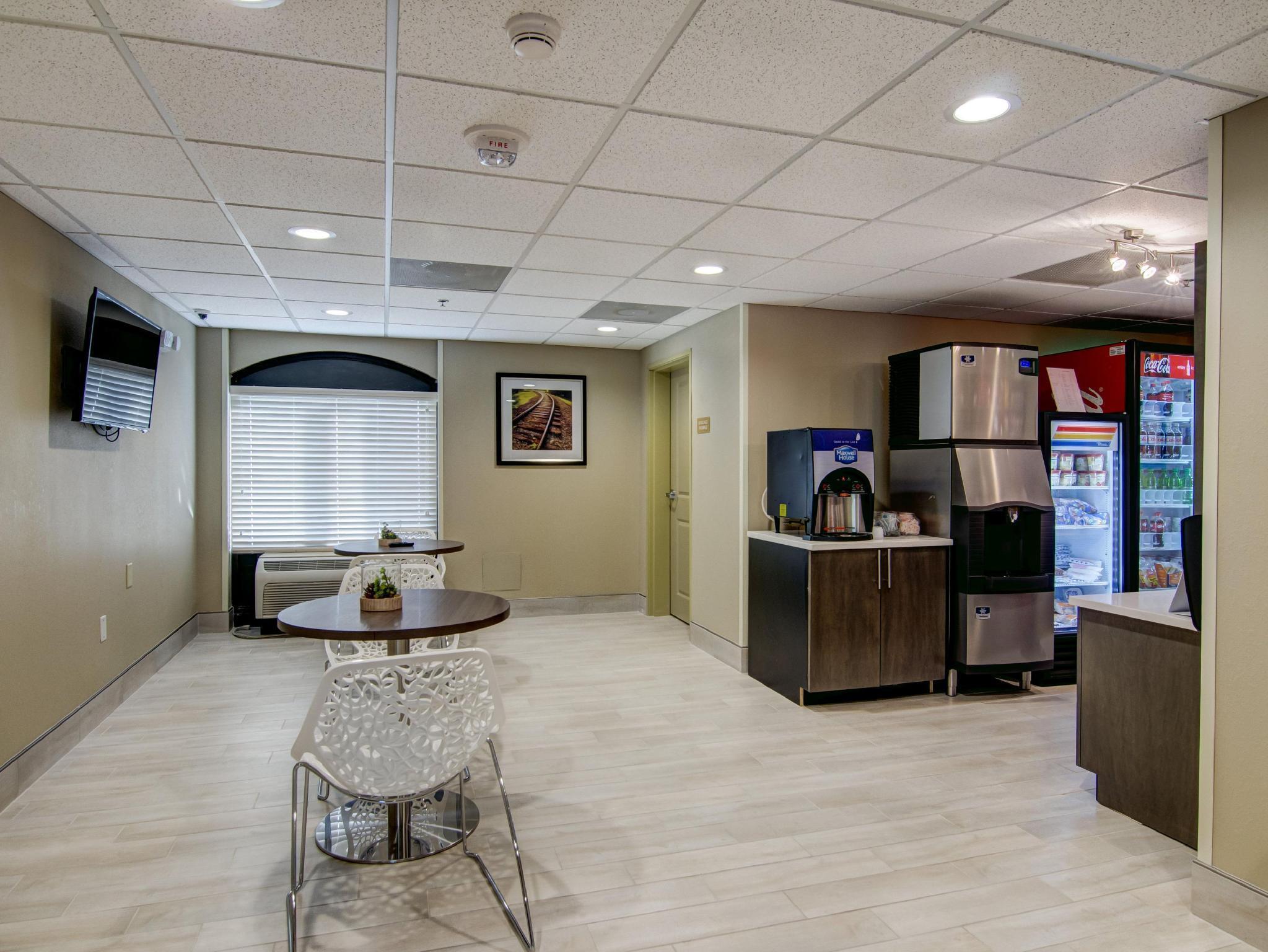 Candlewood Suites Richmond - West Broad By Ihg Dumbarton Exterior photo